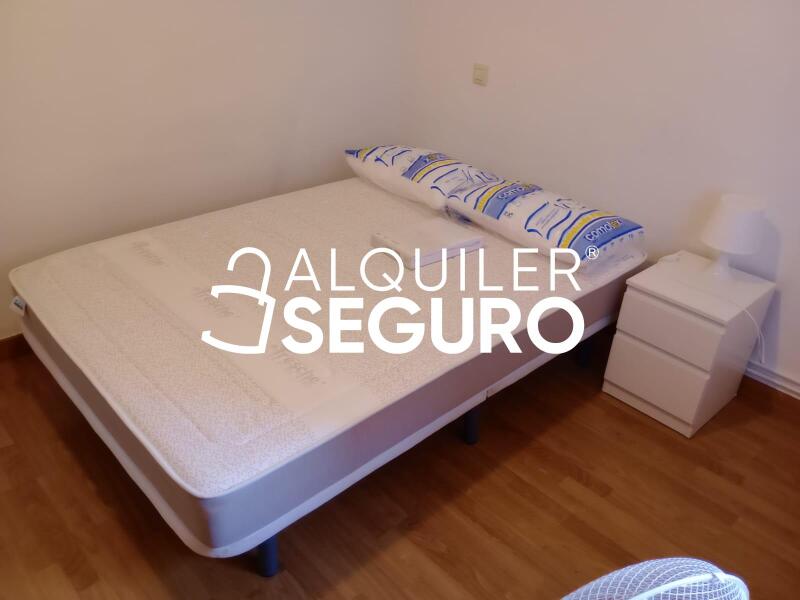 Piso en Calle Apostol Santiago, MADRID MADRID