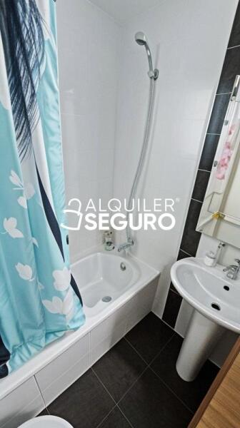 Inmueble en Calle Chipre, MADRID