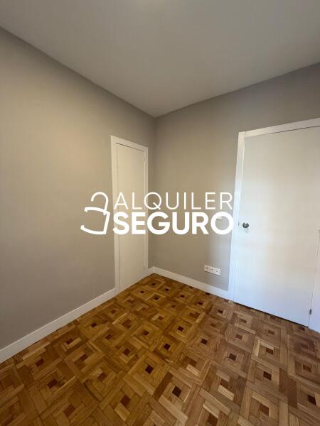 Inmueble en Calle de Ginzo de Limia, MADRID