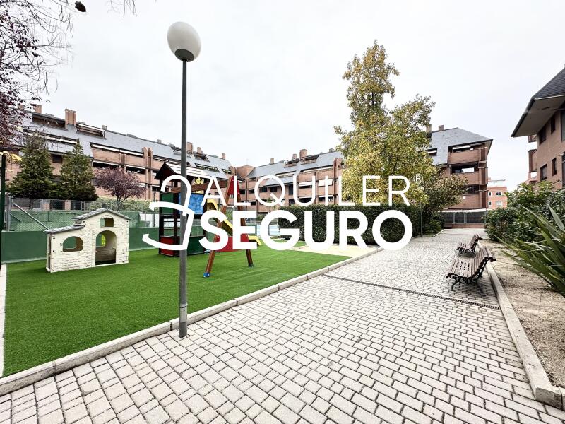 Piso en Avenida Isaac Albéniz, POZUELO DE ALARCÓN MADRID