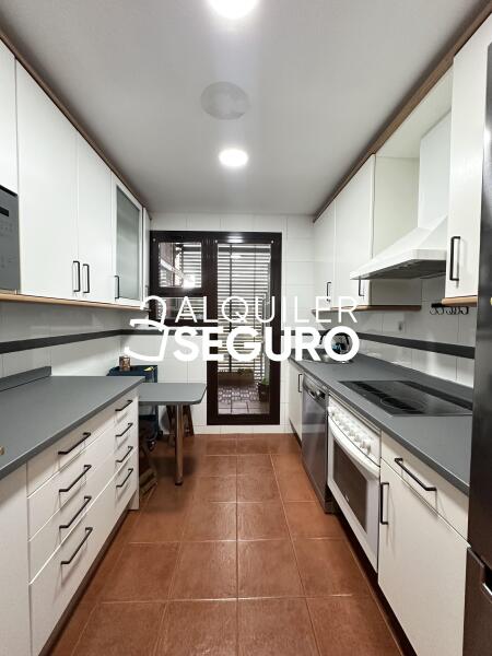 Piso en Avenida Isaac Albéniz, POZUELO DE ALARCÓN MADRID