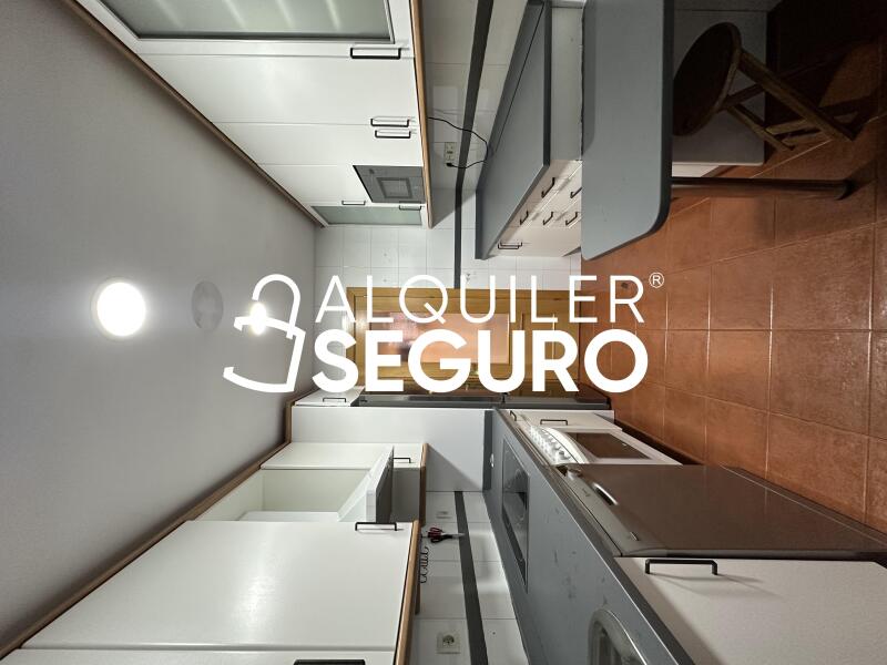 Piso en Avenida Isaac Albéniz, POZUELO DE ALARCÓN MADRID