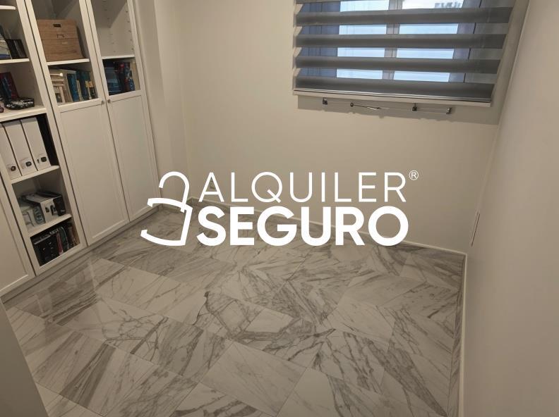 Inmueble en Calle Cañadul, SEVILLA