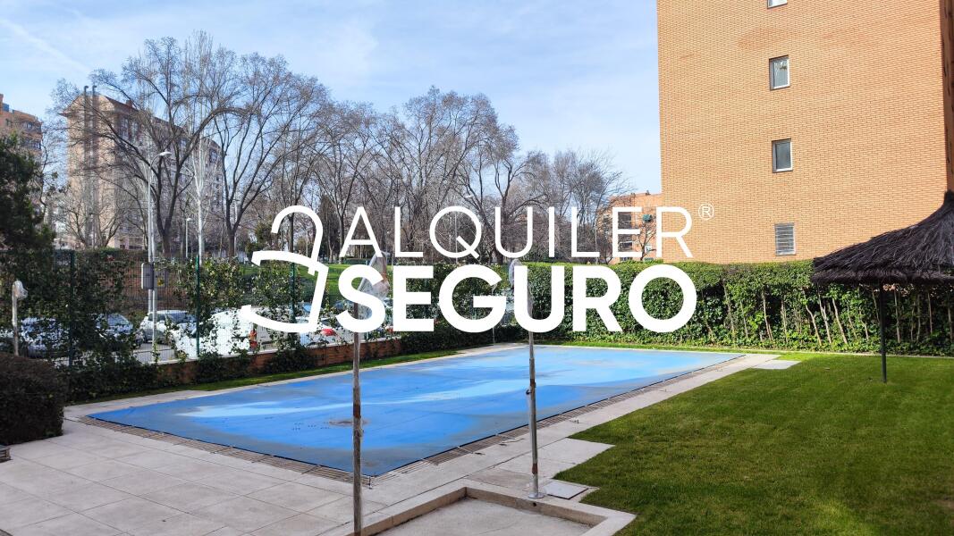 Inmueble en Calle de Valdeverdeja, MADRID