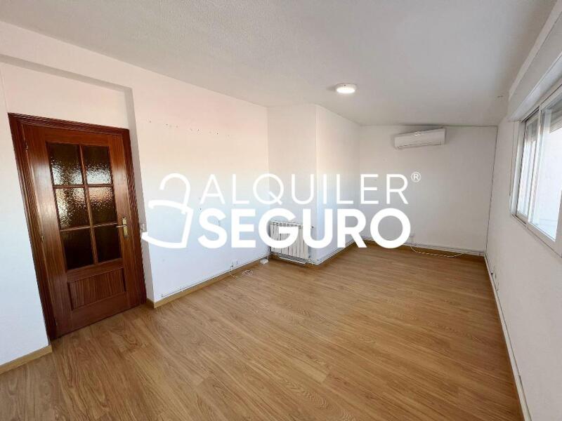 Inmueble en Calle Zazuar, MADRID
