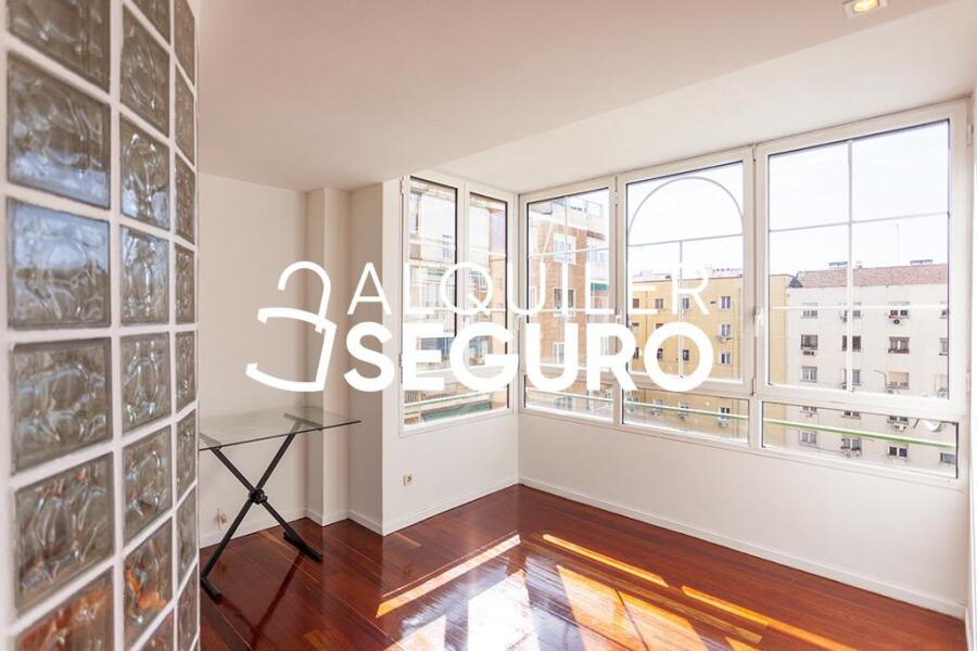 Inmueble en Plaza de Cristo Rey, MADRID