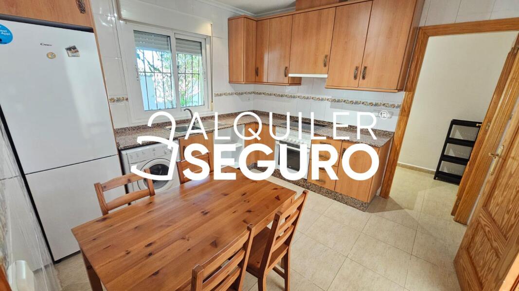 Piso en Calle Ópalo, GEA Y TRUYOLS MURCIA