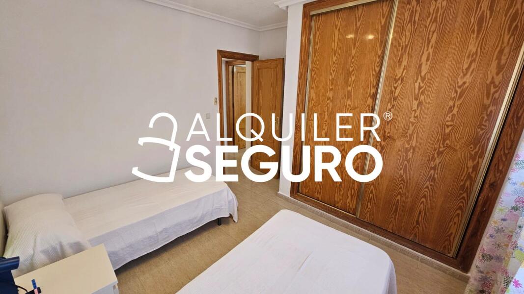 Piso en Calle Ópalo, GEA Y TRUYOLS MURCIA