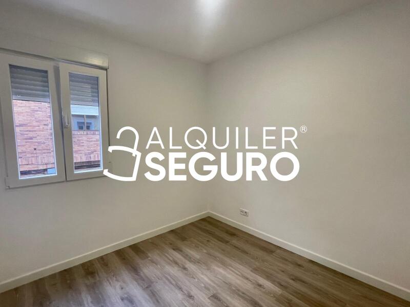 Piso en Calle Herminio Puertas, MADRID MADRID