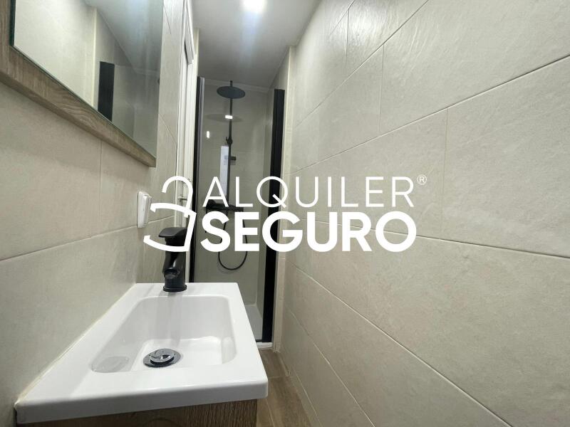 Piso en Calle Herminio Puertas, MADRID MADRID