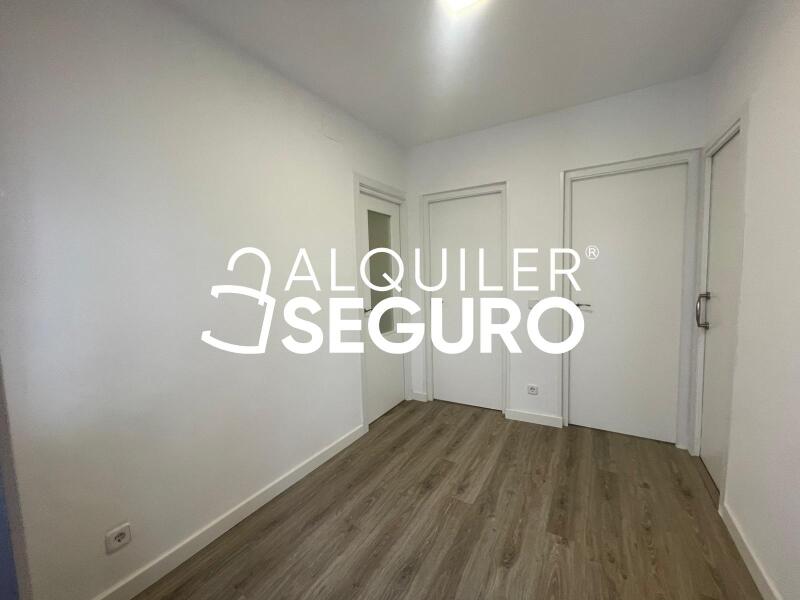 Piso en Calle Herminio Puertas, MADRID MADRID