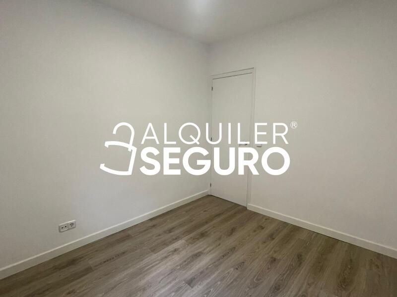 Piso en Calle Herminio Puertas, MADRID MADRID