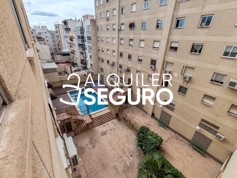 Piso en Calle Roselló, ALICANTE ALICANTE