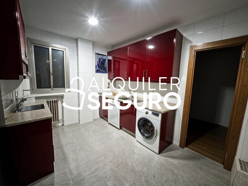 Inmueble en Paseo de Reina Cristina, MADRID