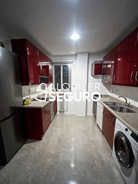 Inmueble en Paseo de Reina Cristina, MADRID