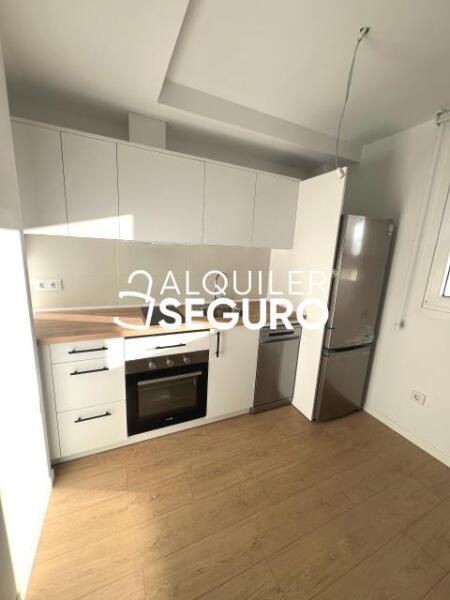 Inmueble en Calle Mendivil, MADRID