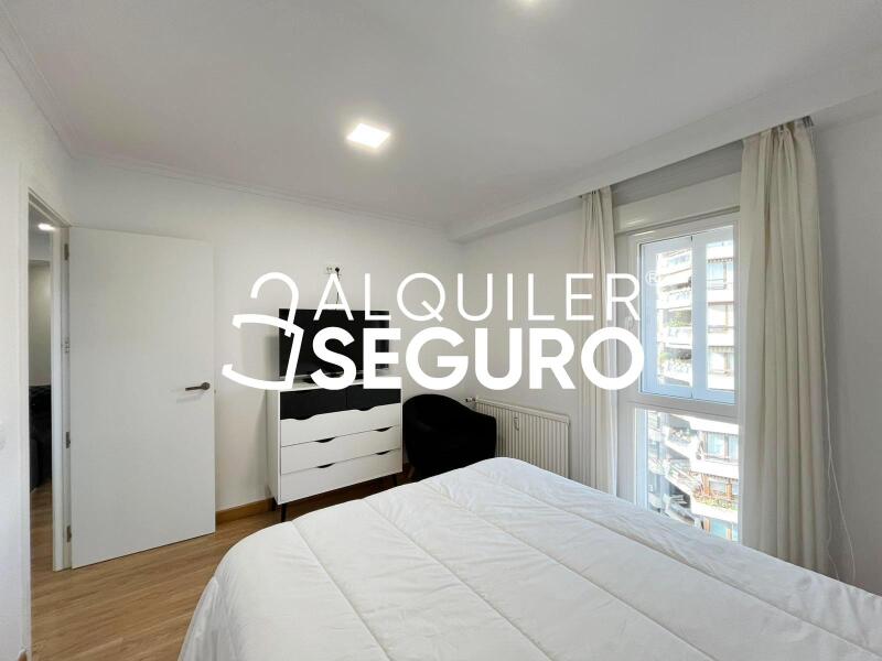 Inmueble en Avenida de Alberto Alcocer, MADRID