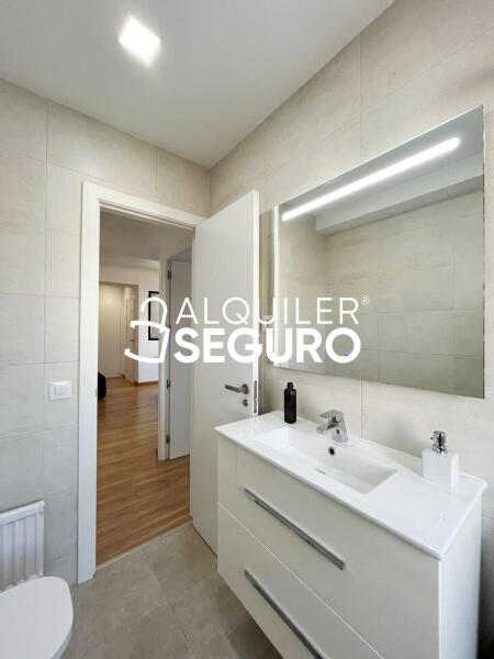 Inmueble en Avenida de Alberto Alcocer, MADRID