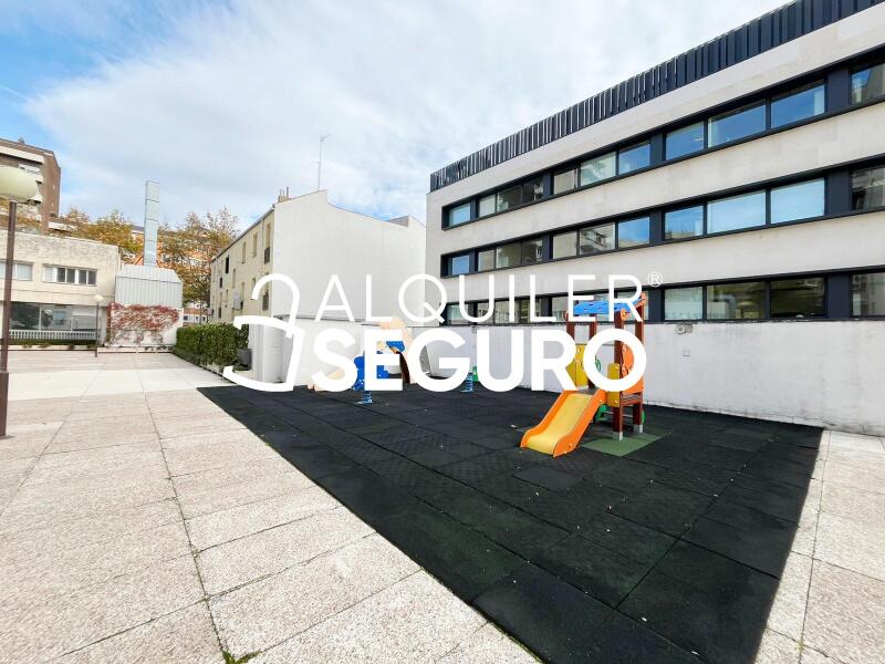 Inmueble en Avenida de Alberto Alcocer, MADRID