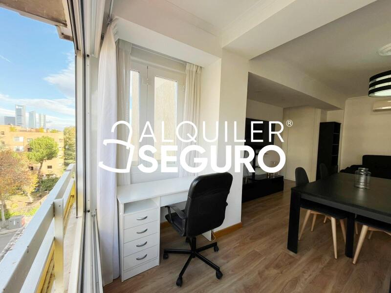 Inmueble en Avenida de Alberto Alcocer, MADRID