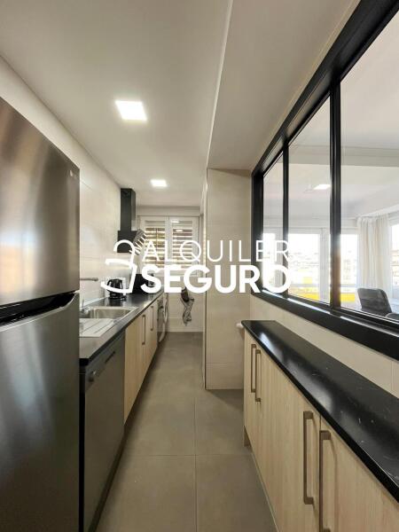 Inmueble en Avenida de Alberto Alcocer, MADRID