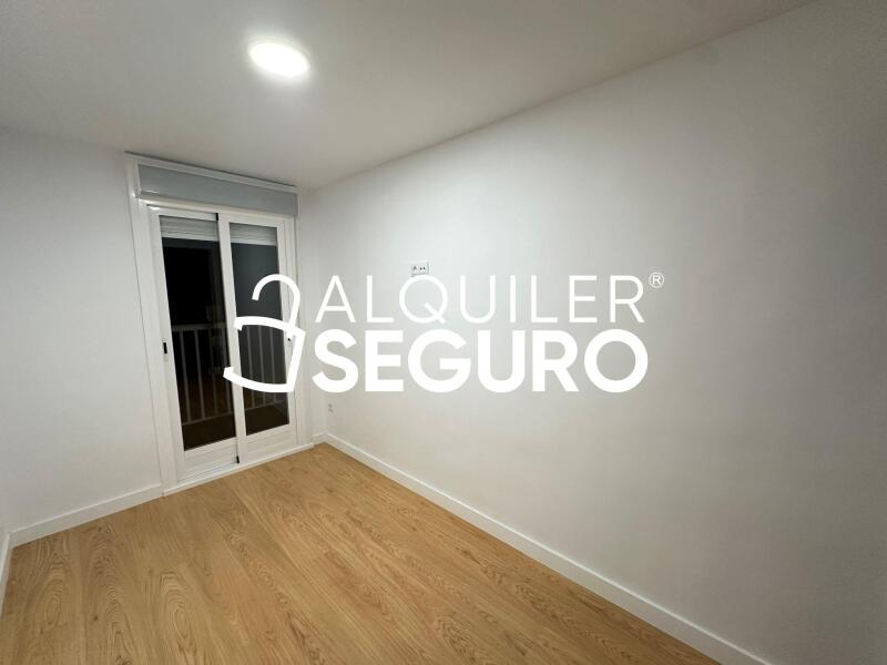 Inmueble en Calle Villalmanzo, MADRID