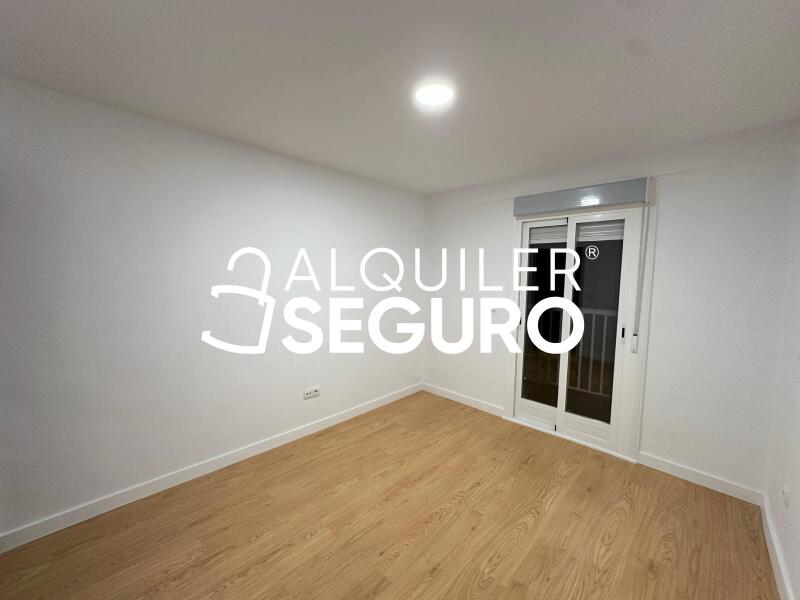 Inmueble en Calle Villalmanzo, MADRID