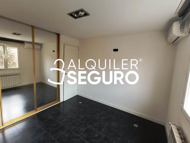 Inmueble en Calle Priorato, MADRID