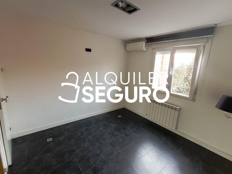 Inmueble en Calle Priorato, MADRID