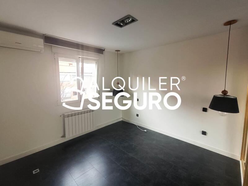 Inmueble en Calle Priorato, MADRID