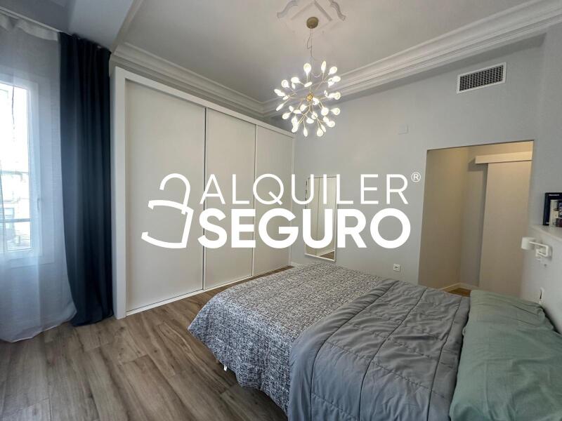 Inmueble en Calle Pintor Salvador Abril, VALENCIA