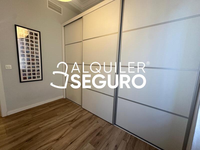 Inmueble en Calle Pintor Salvador Abril, VALENCIA