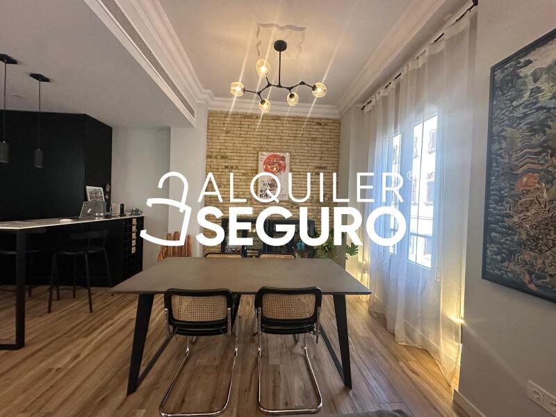 Inmueble en Calle Pintor Salvador Abril, VALENCIA