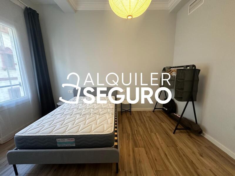 Inmueble en Calle Pintor Salvador Abril, VALENCIA