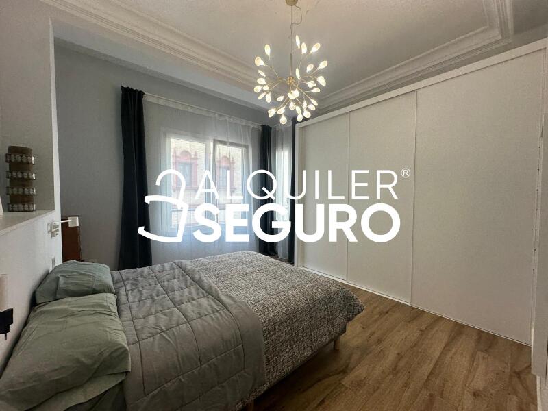 Inmueble en Calle Pintor Salvador Abril, VALENCIA