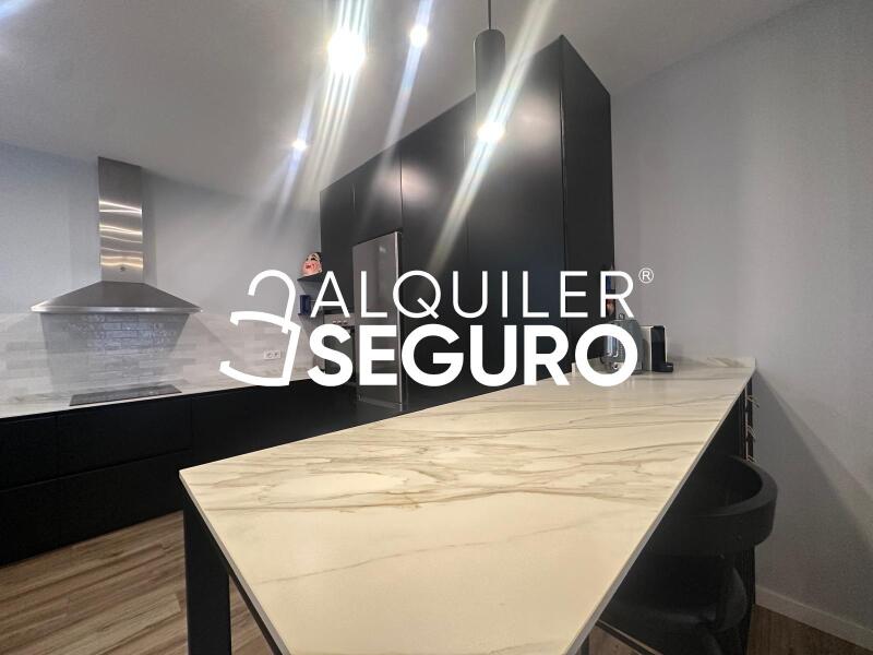 Inmueble en Calle Pintor Salvador Abril, VALENCIA