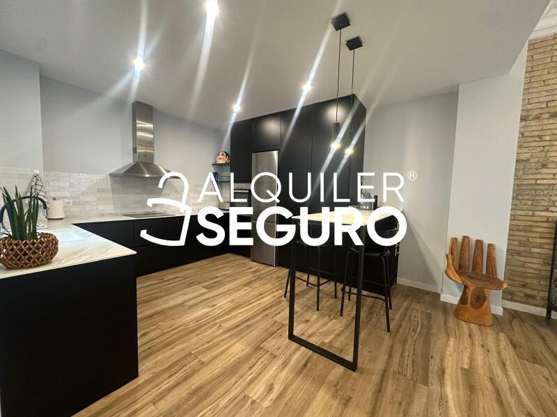 Inmueble en Calle Pintor Salvador Abril, VALENCIA