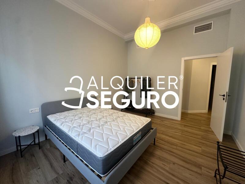 Inmueble en Calle Pintor Salvador Abril, VALENCIA