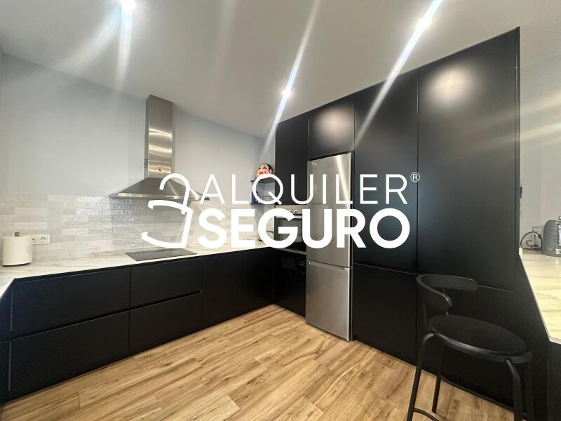 Inmueble en Calle Pintor Salvador Abril, VALENCIA