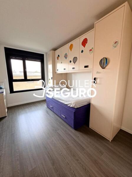 Inmueble en Avenida de la Comunidad Valenciana, MADRID