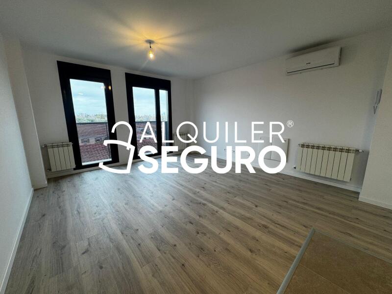 Apartment - 2 bed, 65m² in MADRID - Image 5