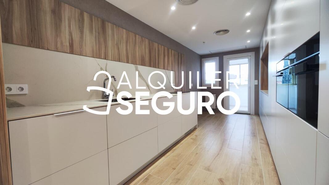 Inmueble en Calle de Ulises, MADRID