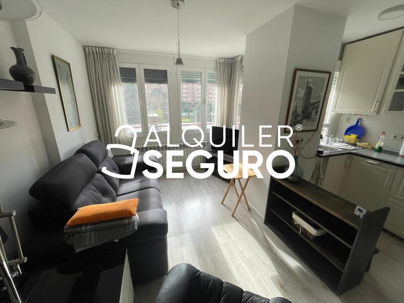 Inmueble en Calle de Melchor Fernández Almagro, MADRID