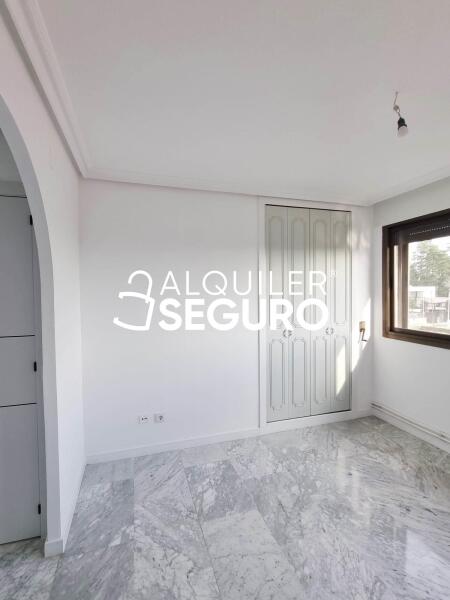 Inmueble en Calle Tapia De Casariego, MADRID