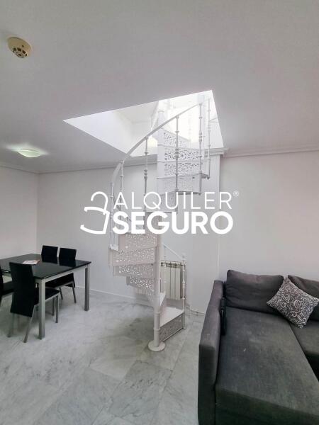 Inmueble en Calle Tapia De Casariego, MADRID