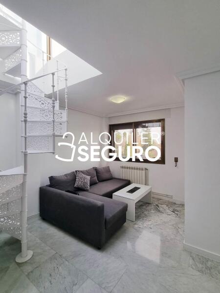 Inmueble en Calle Tapia De Casariego, MADRID