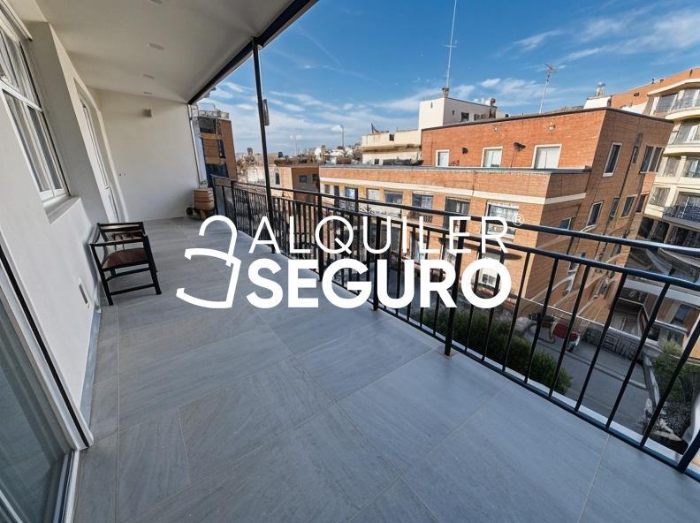 Inmueble en Calle de Clara Del Rey, MADRID