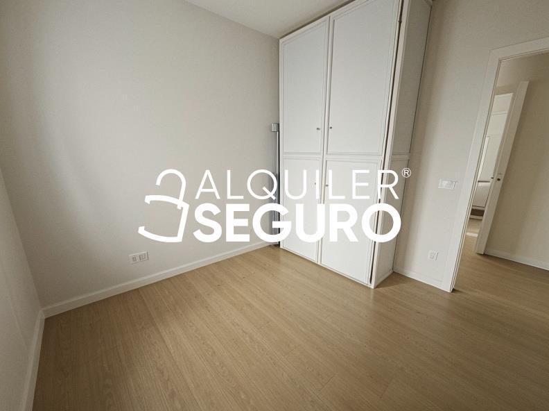 Inmueble en Calle de Clara Del Rey, MADRID