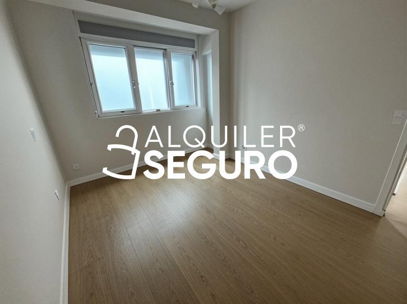 Inmueble en Calle de Clara Del Rey, MADRID