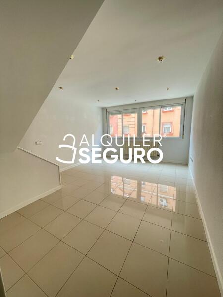 Inmueble en Calle Hermenegildo Bielsa , MADRID